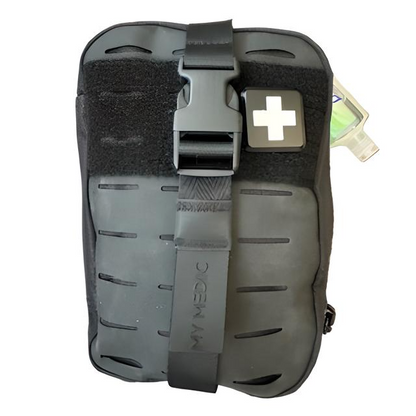 THE FOUR-LEGGED ESSENTIALS FIRST AID KIT